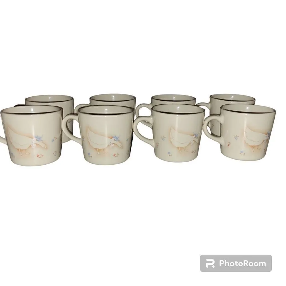 Set of 8 vintage corning promenade County geese goose coffee cup or tea cup.  ^